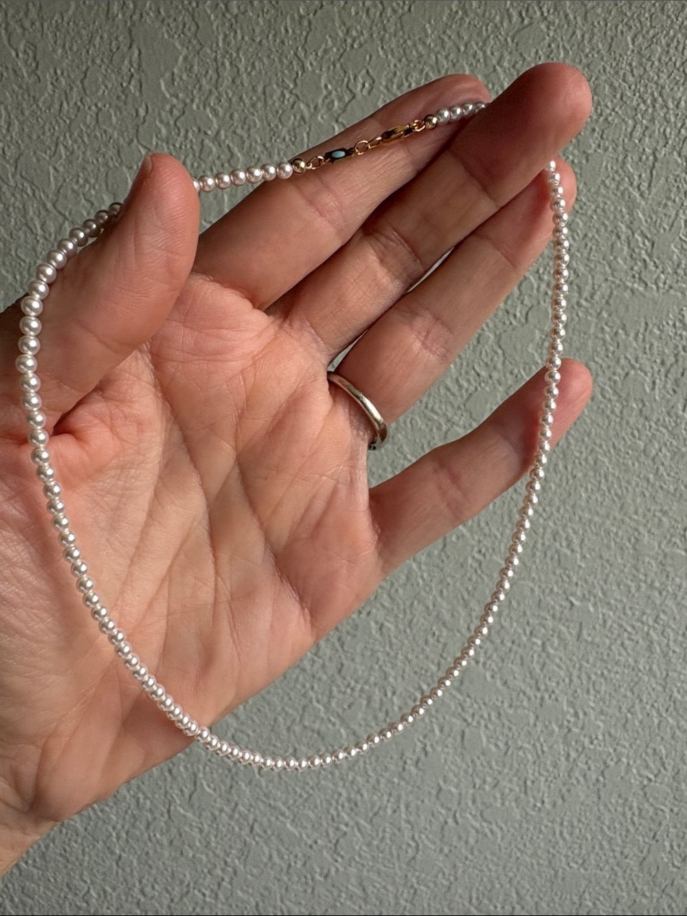 Classic White Pearl Necklace with Gold-Accent Clasp